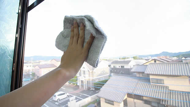 石川片付け110番の窓ガラス・サッシ・網戸・雨戸掃除サービス